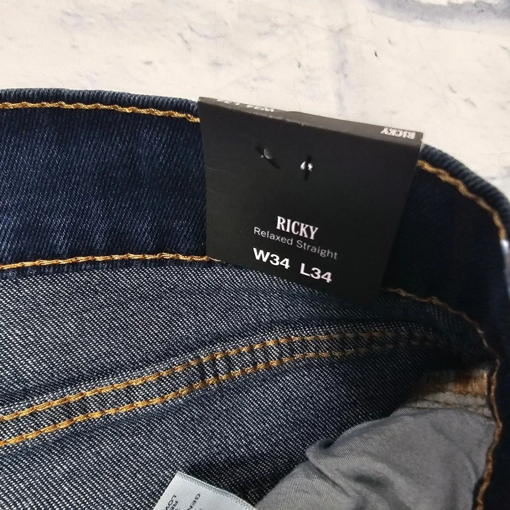 True Religion step into